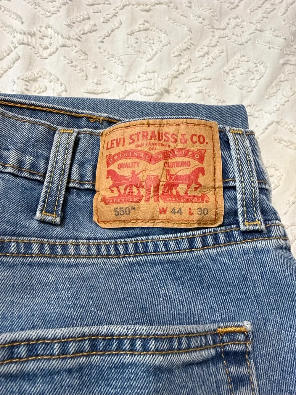 Levi’s 550 Relax Fit Men’s Blue Denim Jeans Size 44 x 30